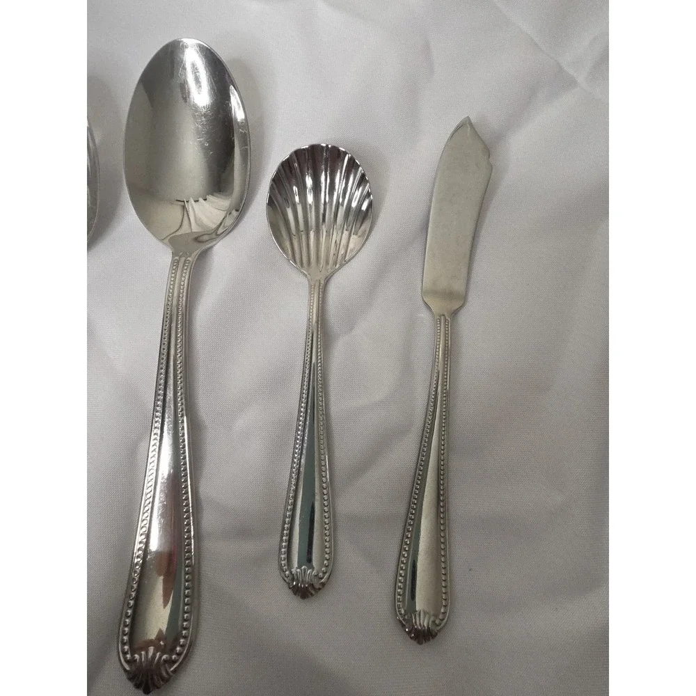 Lynox beaded serving